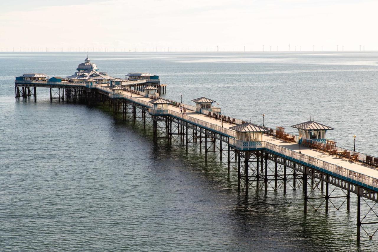 The Marine Hotel Llandudno Exterior photo